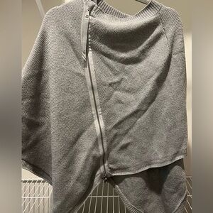 BRAND NEW LULULEMON WITH TAGS  grey on the go poncho